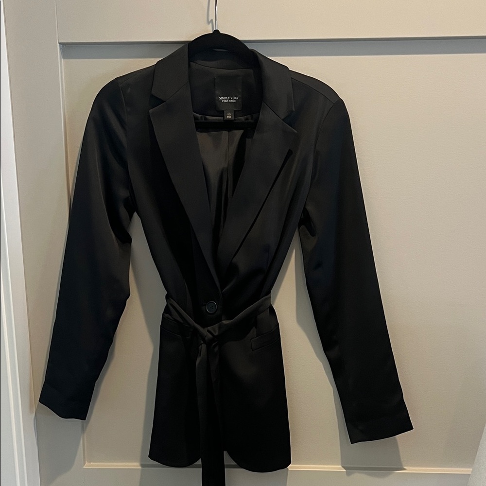 Simply Vera Chic Black Satin Blazer with Belt
